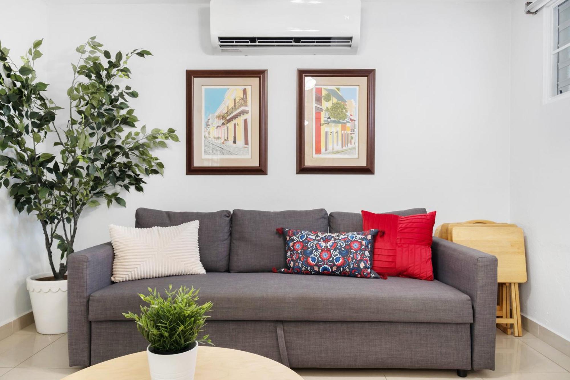 Prime Location At Condado 2br 1ba - 9 Apartment