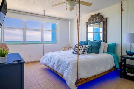 Luxury Beachfront With Pool And Beachview Balcony