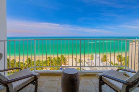 Luxury Beachfront With Pool And Beachview Balcony San Juan