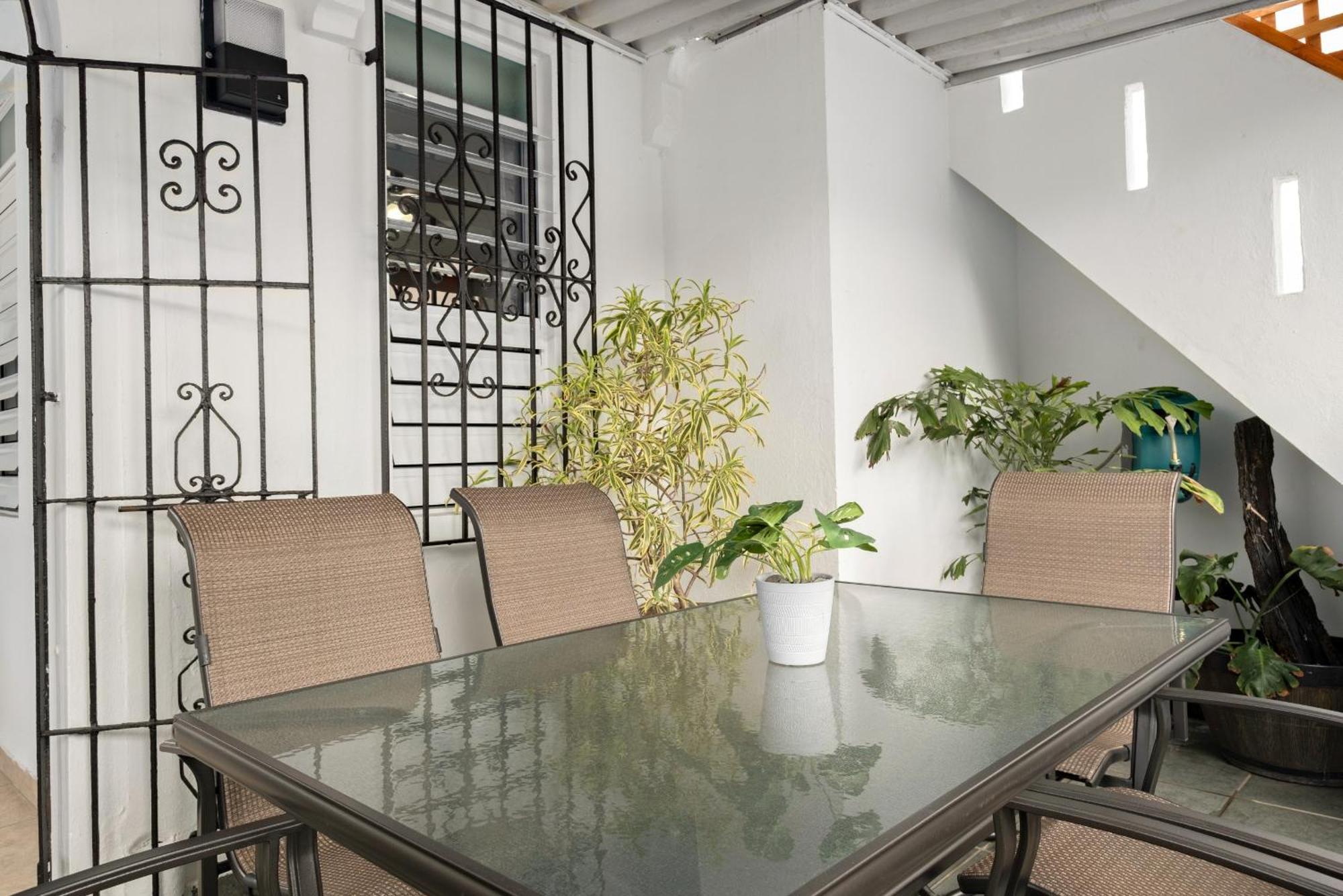Prime Location At Condado With Rooftop Oasis - 2&3 San Juan
