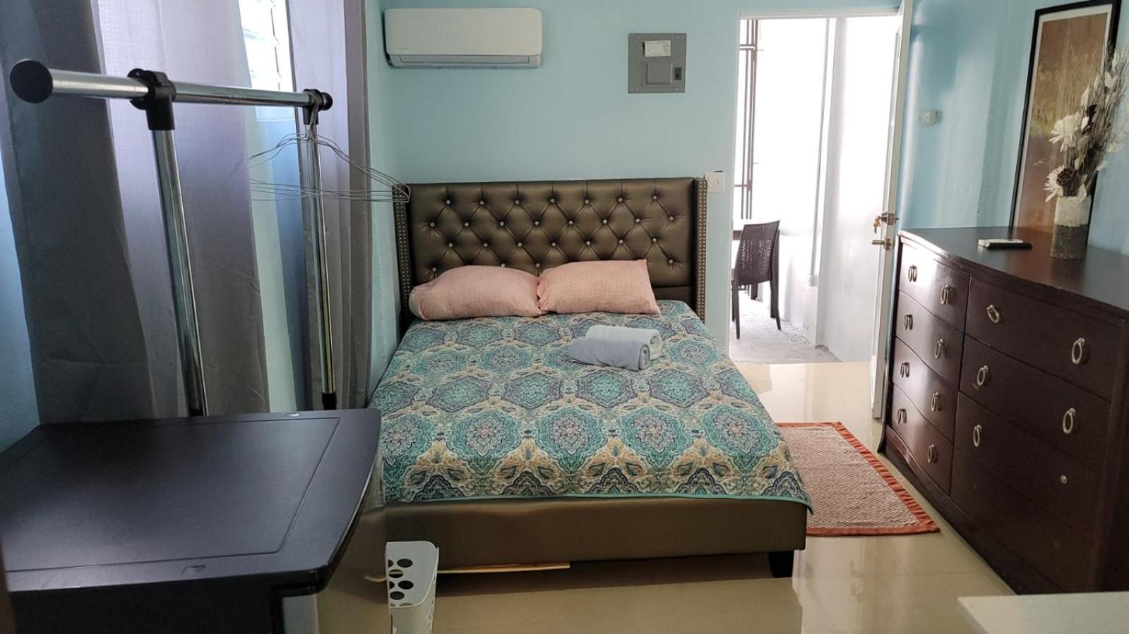 With Private Entrance And Bath Near Beach, Unit 4