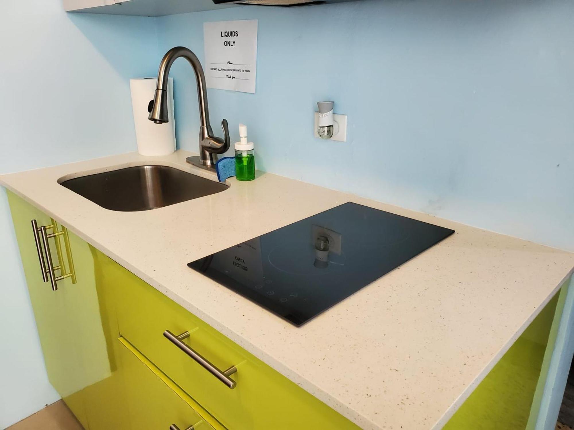 Apartment Laguna Spacious Private Near And Famous Restaurants, Unit 2 *