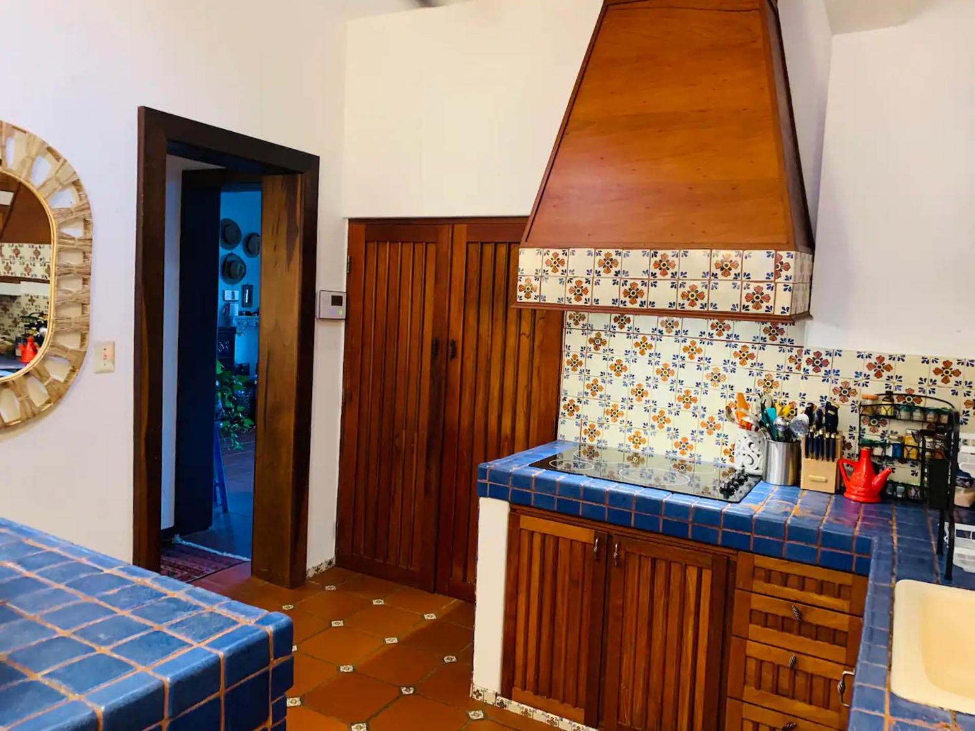 Bright & Airy Spanish Steps To Gen Ac - Main House *