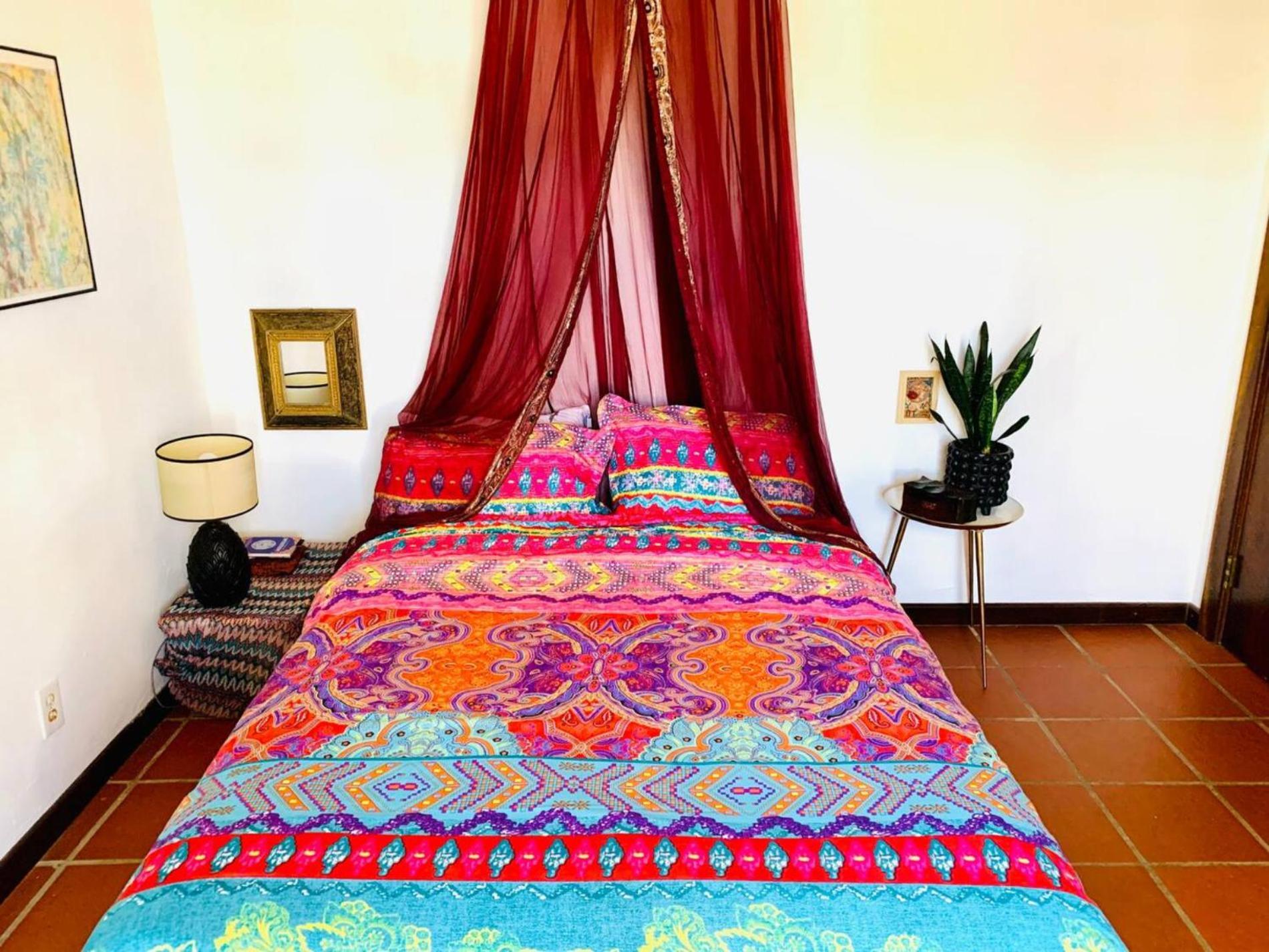 Bright & Airy Spanish Steps To Gen Ac - Main House San Juan