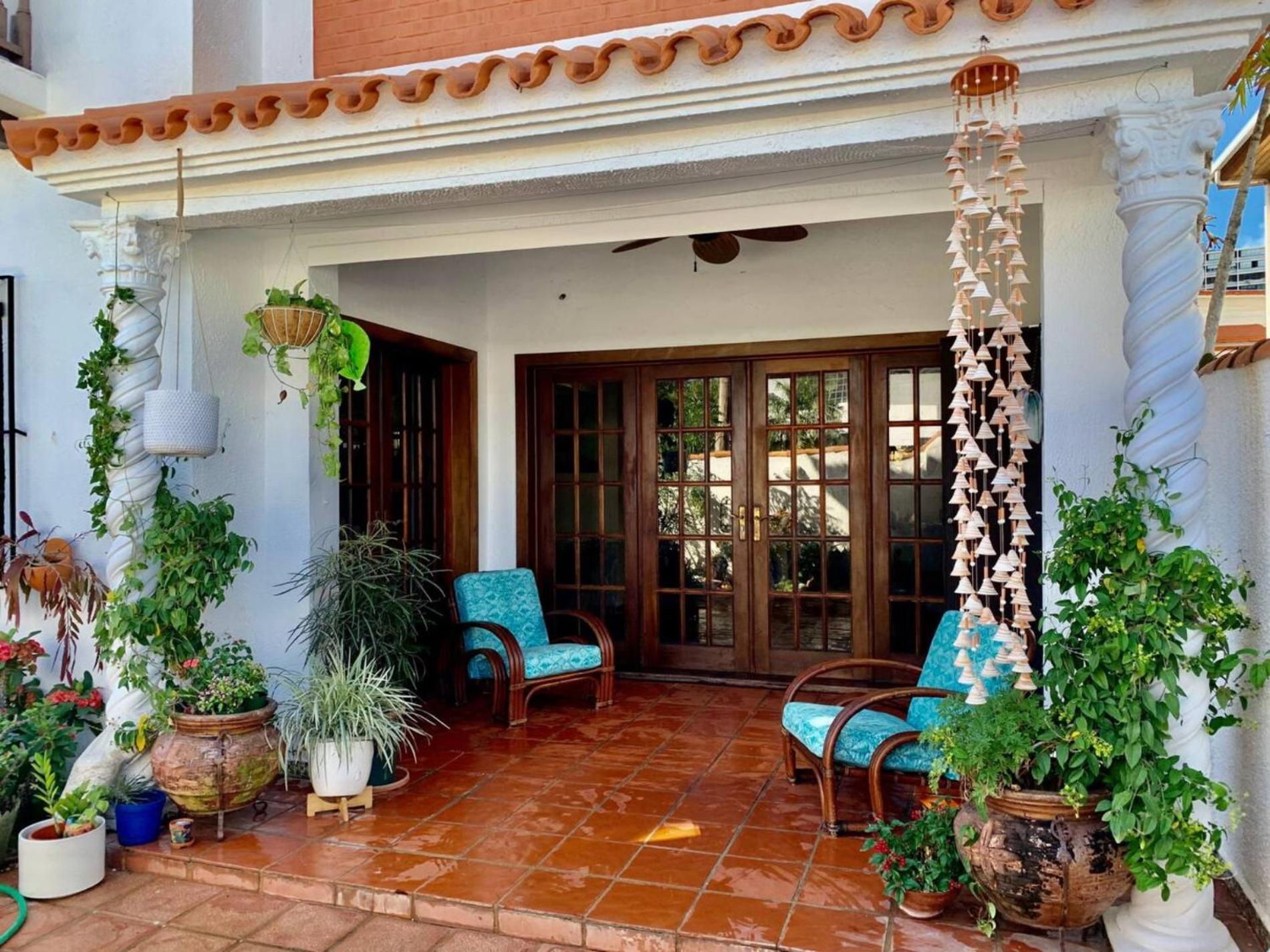 Holiday home Bright & Airy Spanish Steps To Gen Ac - Main House *
