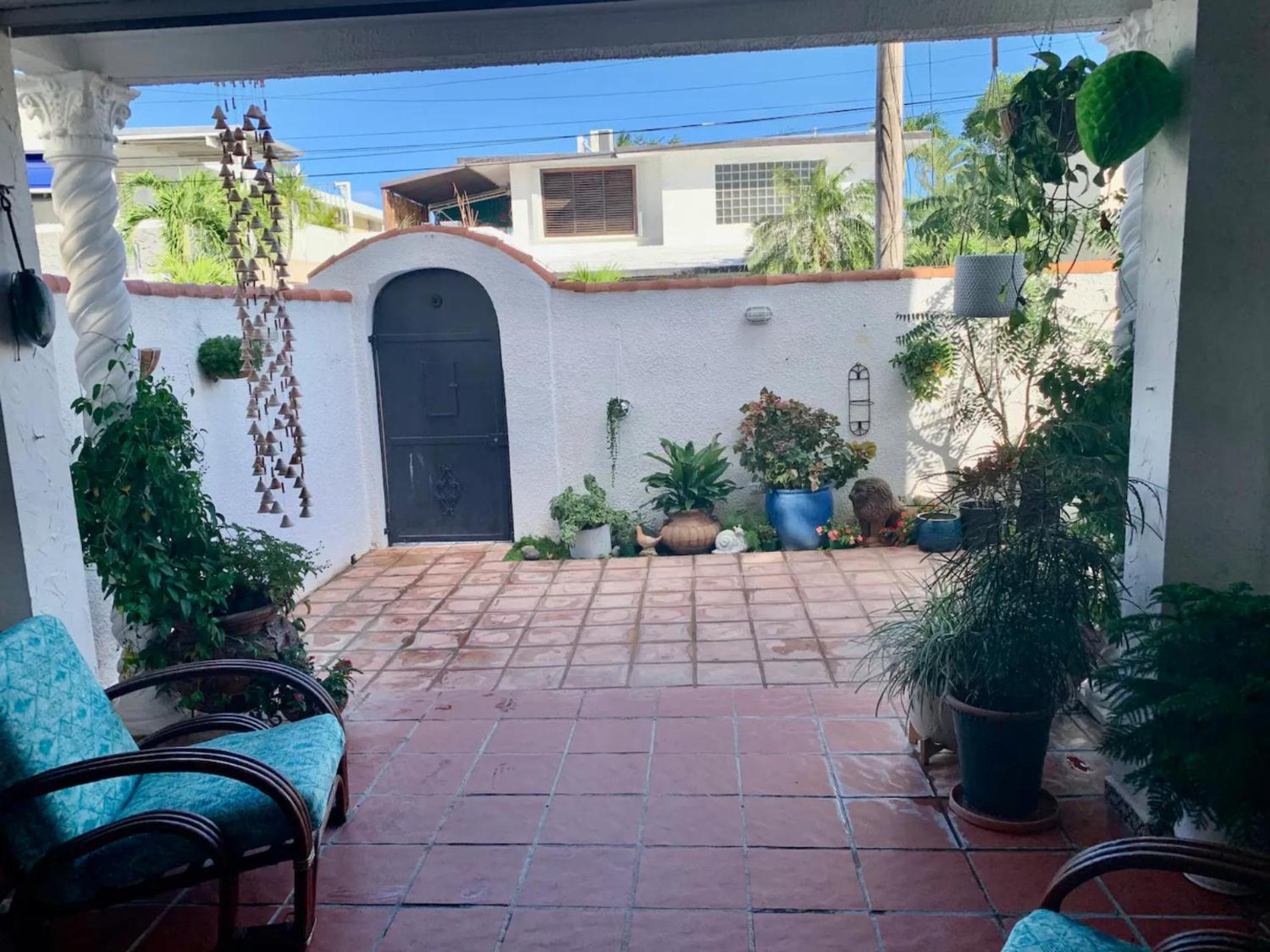 Bright & Airy Spanish Steps To Gen Ac - Main House San Juan