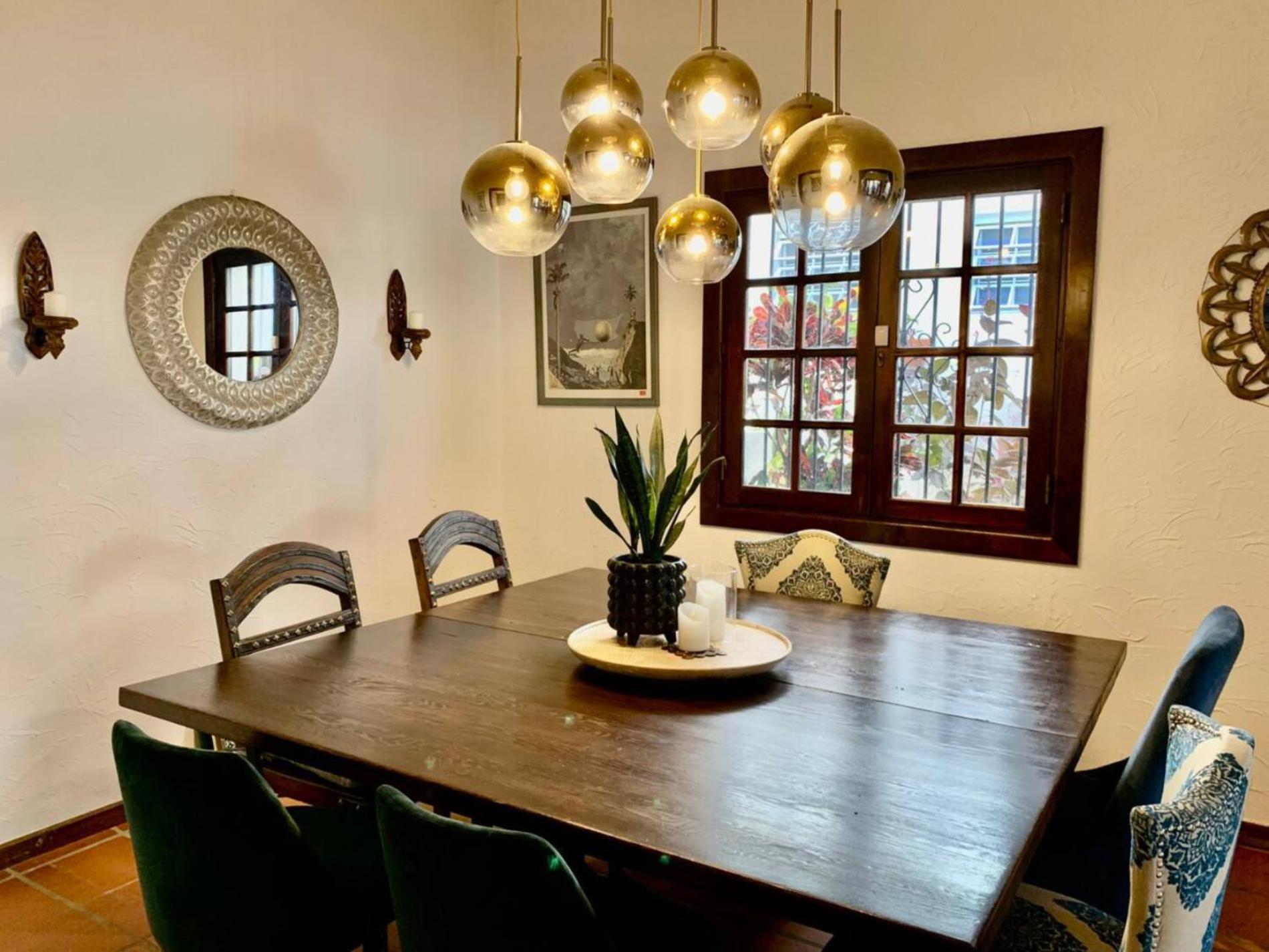 Bright & Airy Spanish Steps To Gen Ac - Main House