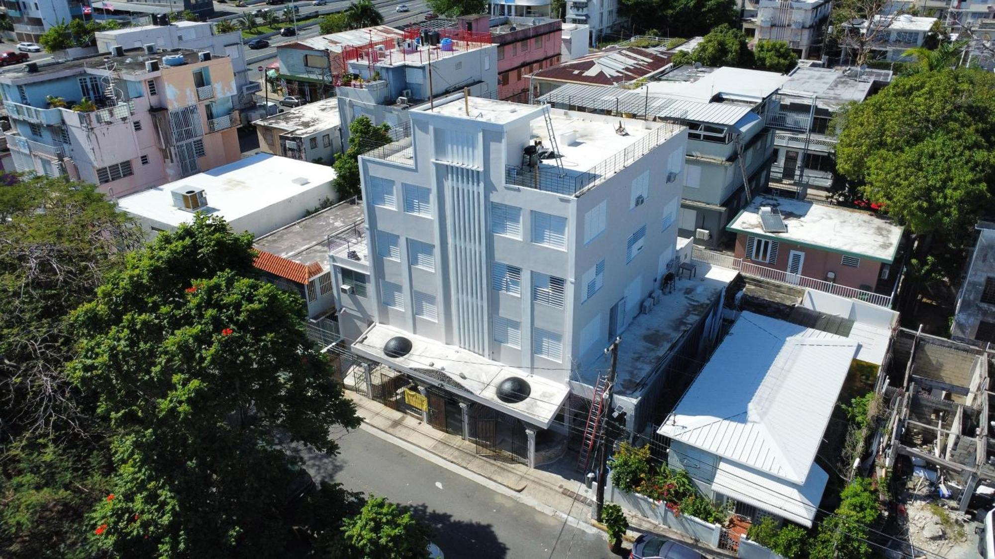Economical Near Beach With Full Bed 4th Floor * San Juan