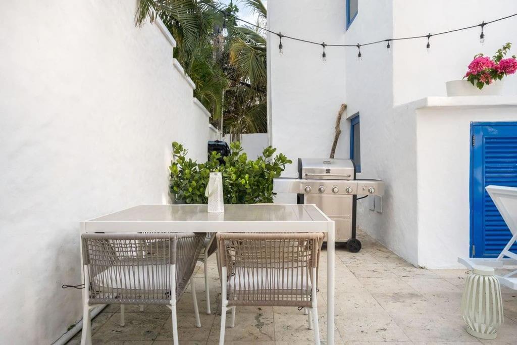 Santorini 9bd/9b+pool House @oceanpark Villa