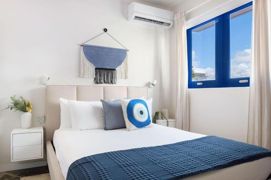 Santorini 9bd/9b+pool House @oceanpark Villa