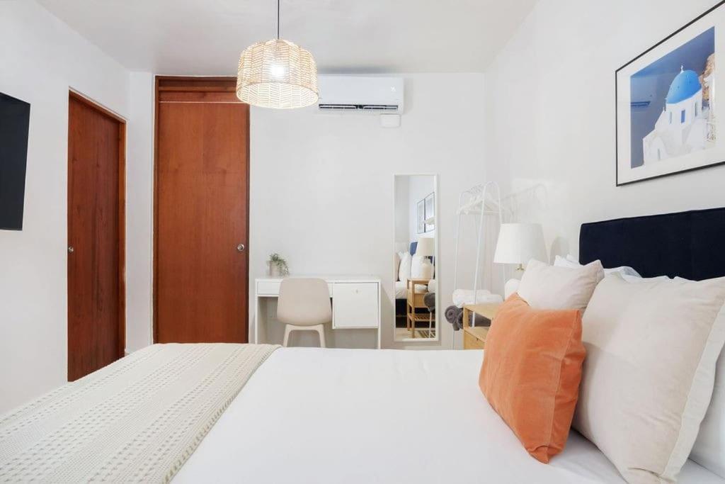 Villa Santorini 9bd/9b+pool House @oceanpark San Juan