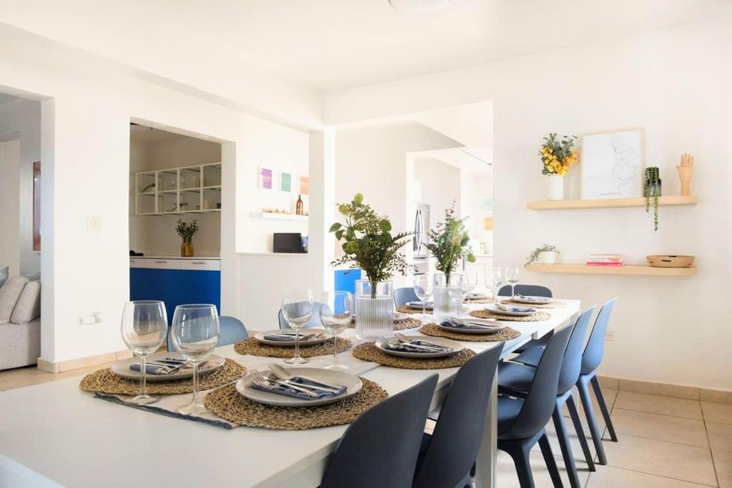 Villa Santorini 9bd/9b+pool House @oceanpark San Juan