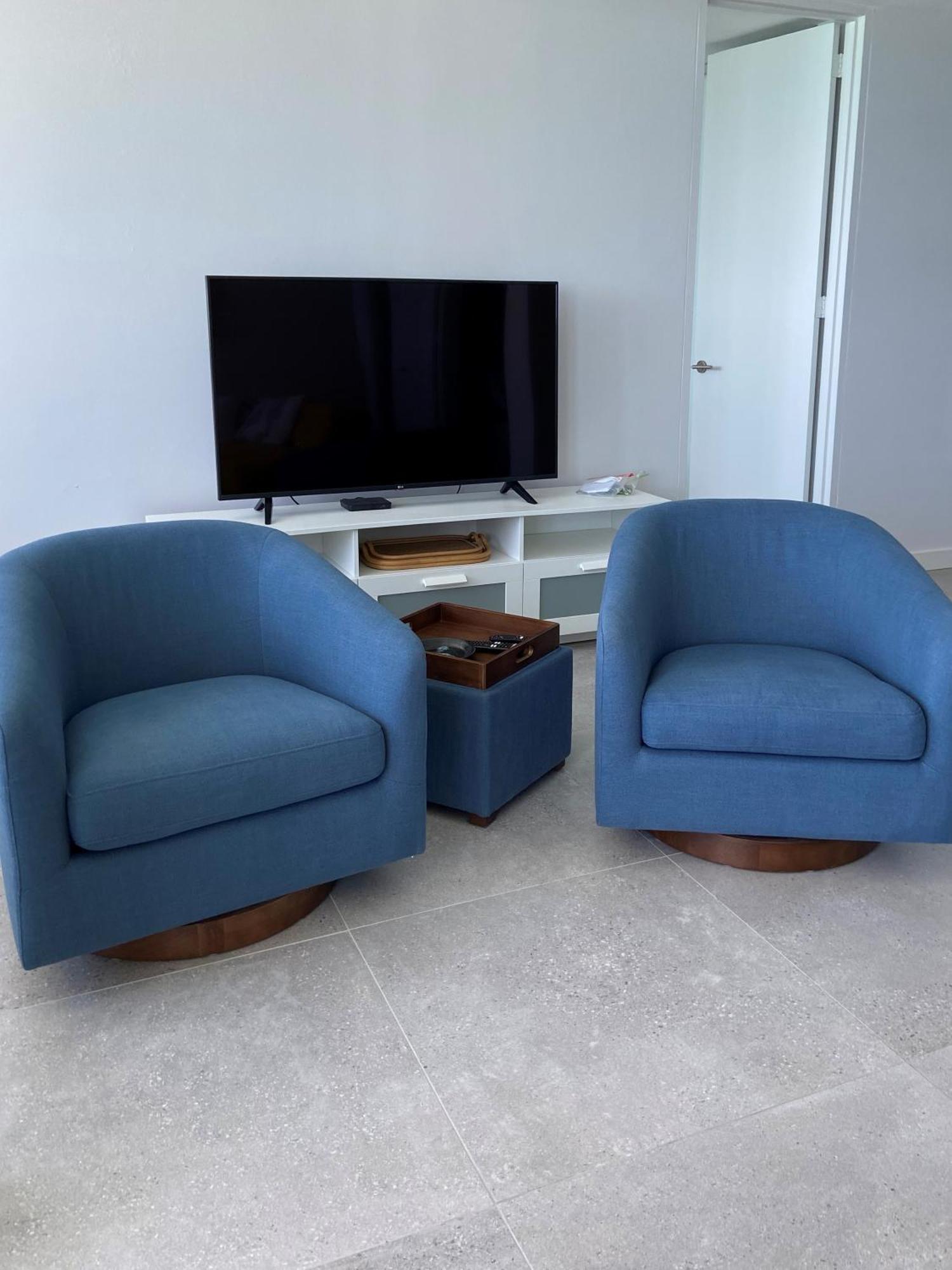 Kasa Blue Ocean - 2 Bed 2 Bath For 4 Ocean View Balcony Beachfront Pool * San Juan