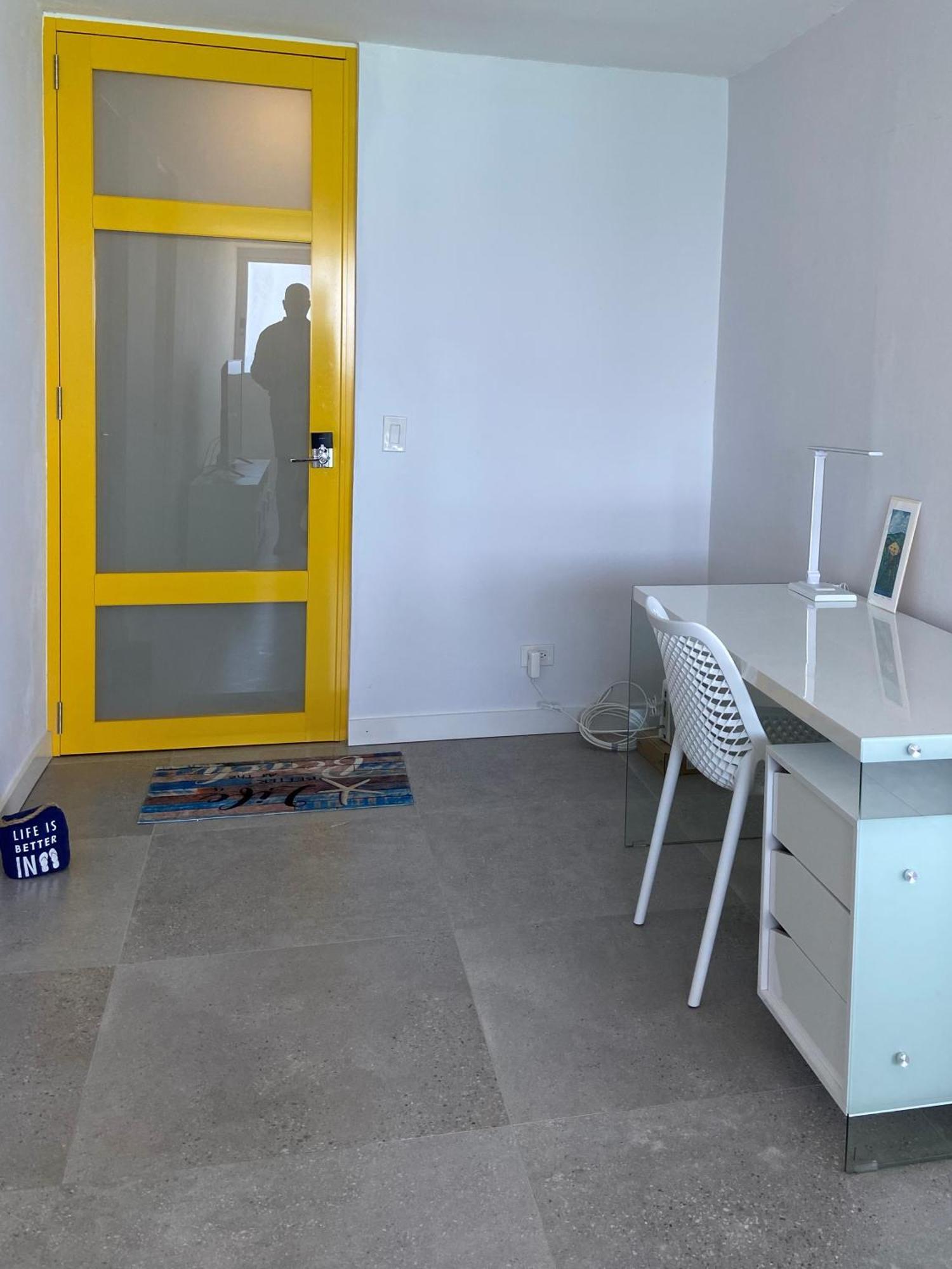 Kasa Blue Ocean - 2 Bed 2 Bath For 4 Ocean View Balcony Beachfront Pool * San Juan
