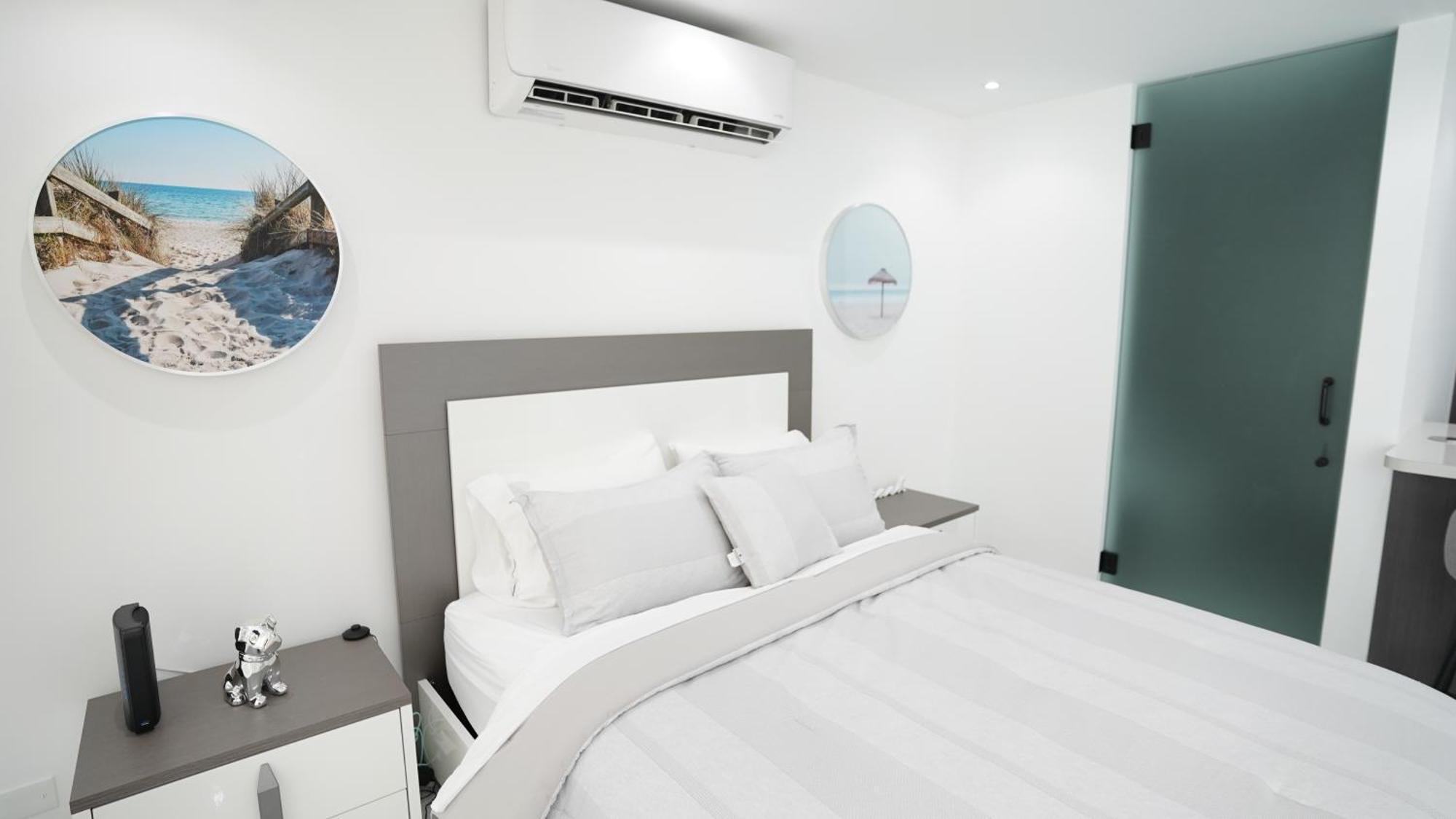 Ocean Front Coral Luxury Apartment San Juan