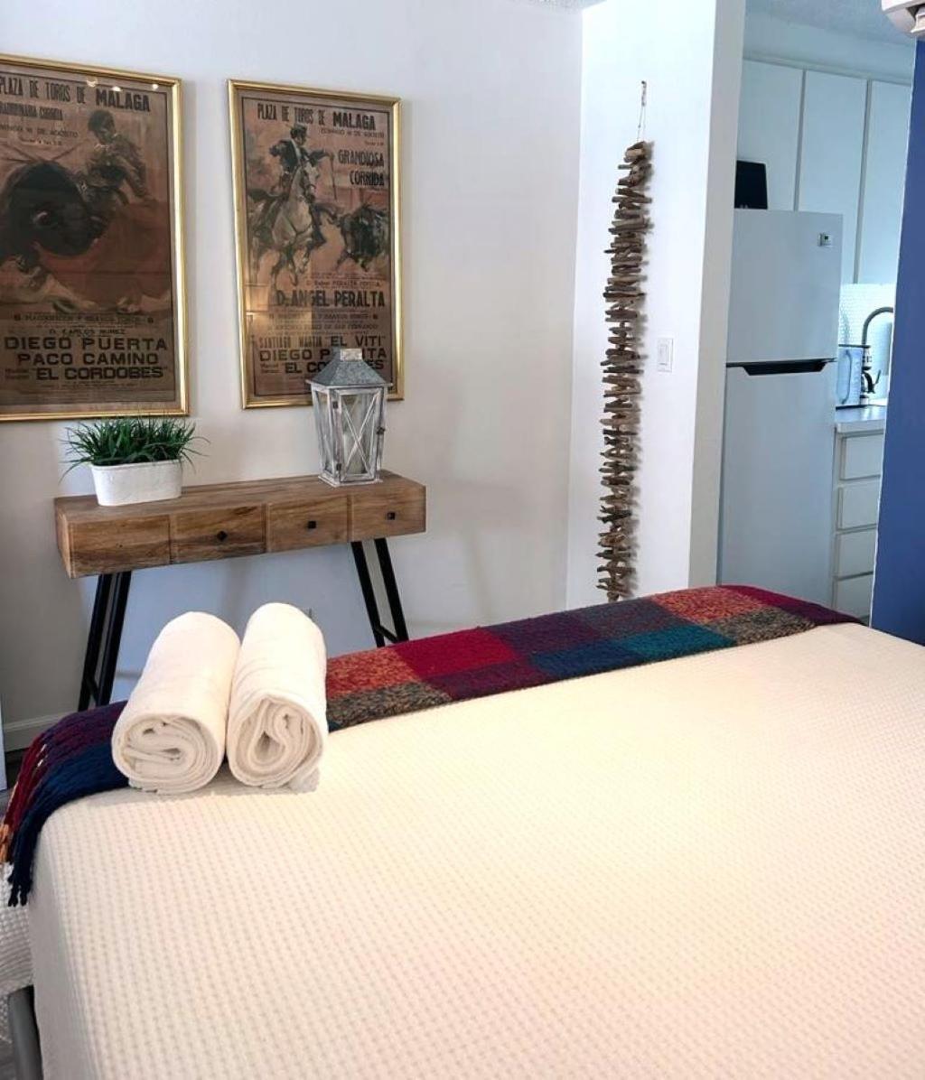 Kasa Galicia By The Sea - For 2 Beachfront Pool Apartment *