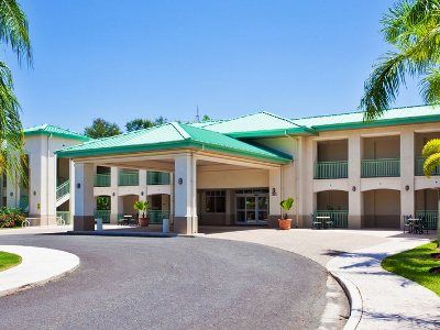 Hotel Express El Caney On Ft Buchanan 3*