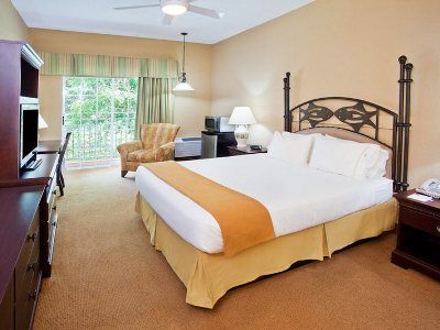 Express El Caney On Ft Buchanan Hotel 3*