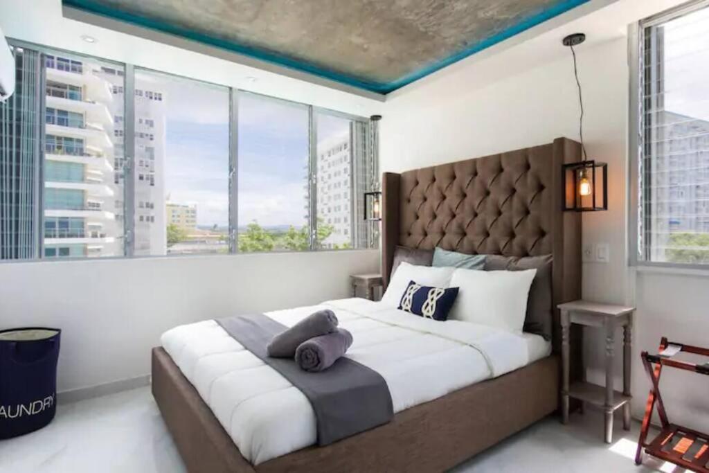 Esperanza 2bdr 2b Oceanfront Pool Parking San Juan