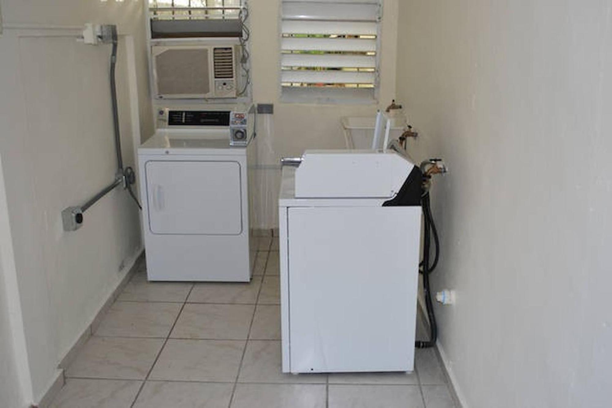 Lagoon Park Apartment *