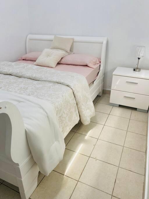 Fiesta Spot At La Placita 3 Bedroom And 2 Bathrooms *
