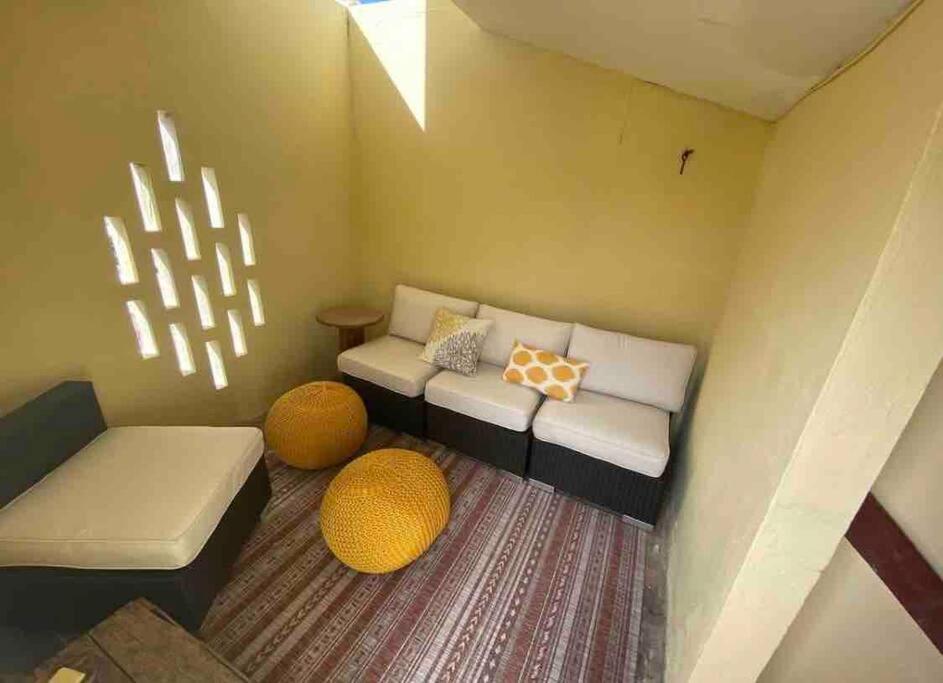 Apartment Fresh Tropical Colonial Style Walk-up- Rooftop Terrace- View *