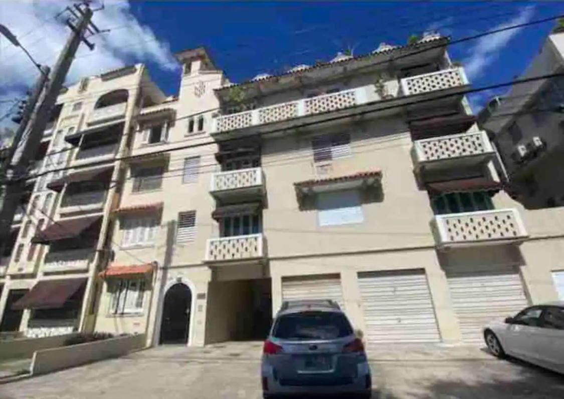 Fresh Tropical Colonial Style Walk-up- Rooftop Terrace- View Apartment San Juan