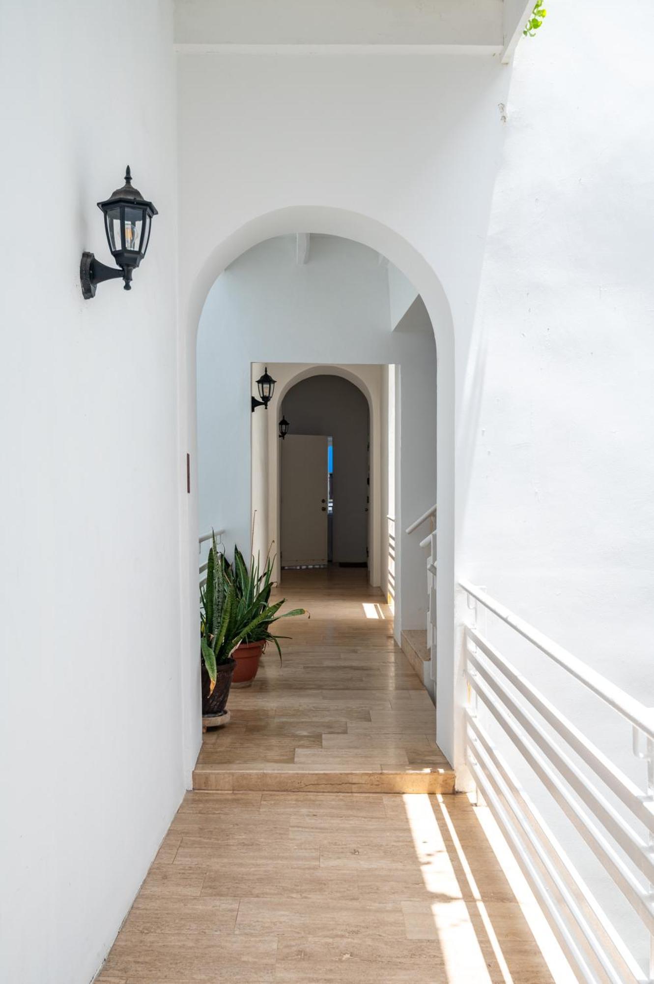 2-br Centrally Located In Osj! San Juan