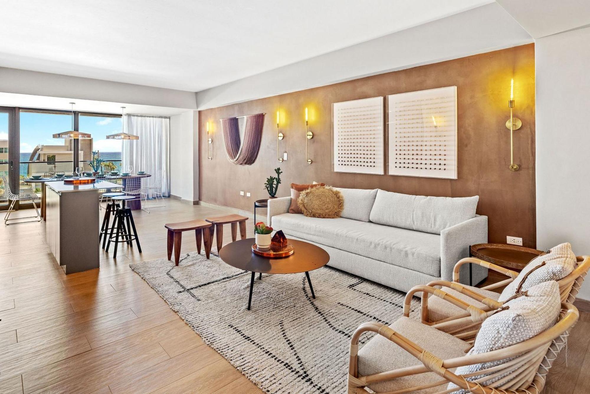 Aparthotel Hibird- And 4*