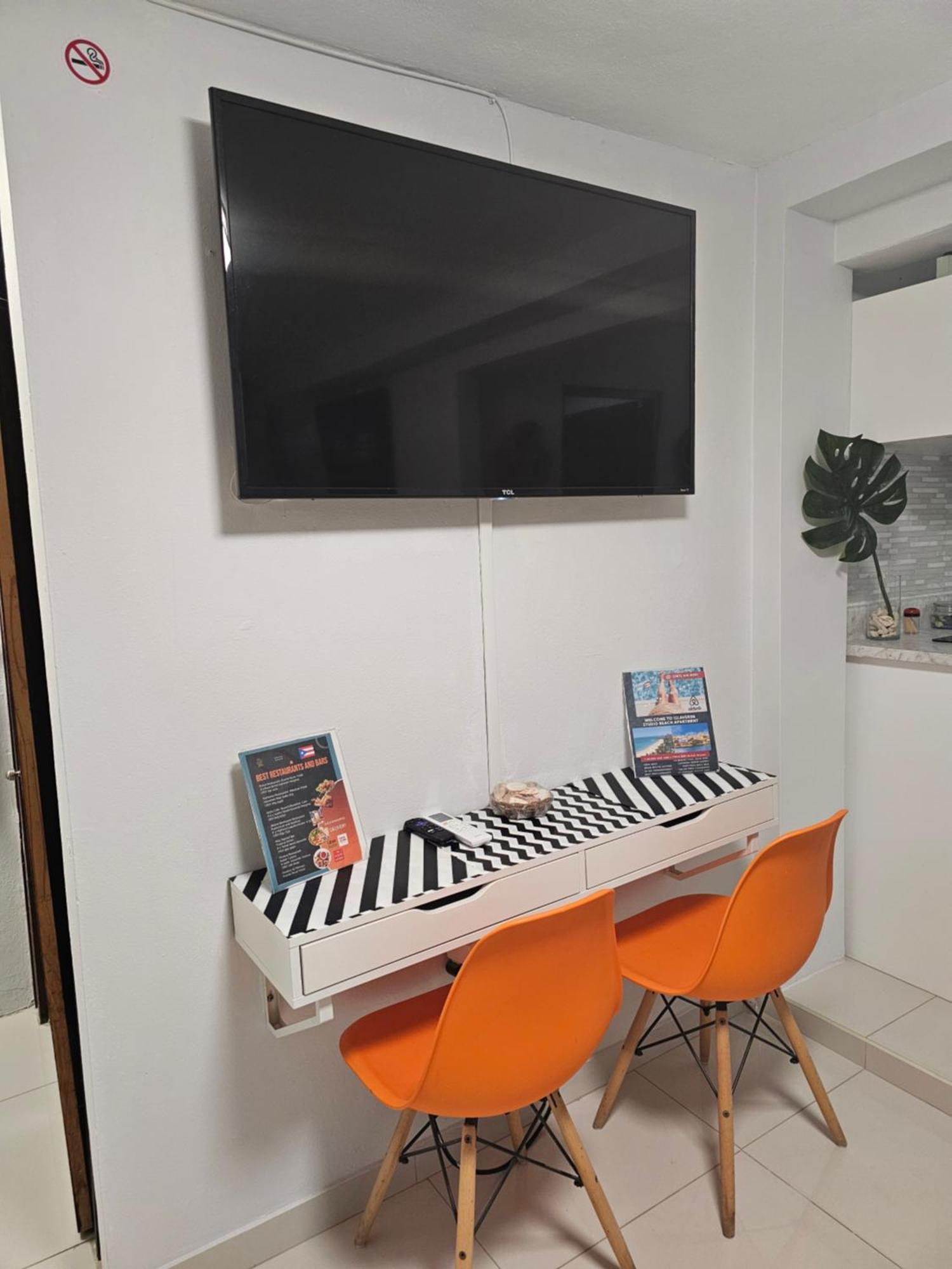 Luxury Apartment *