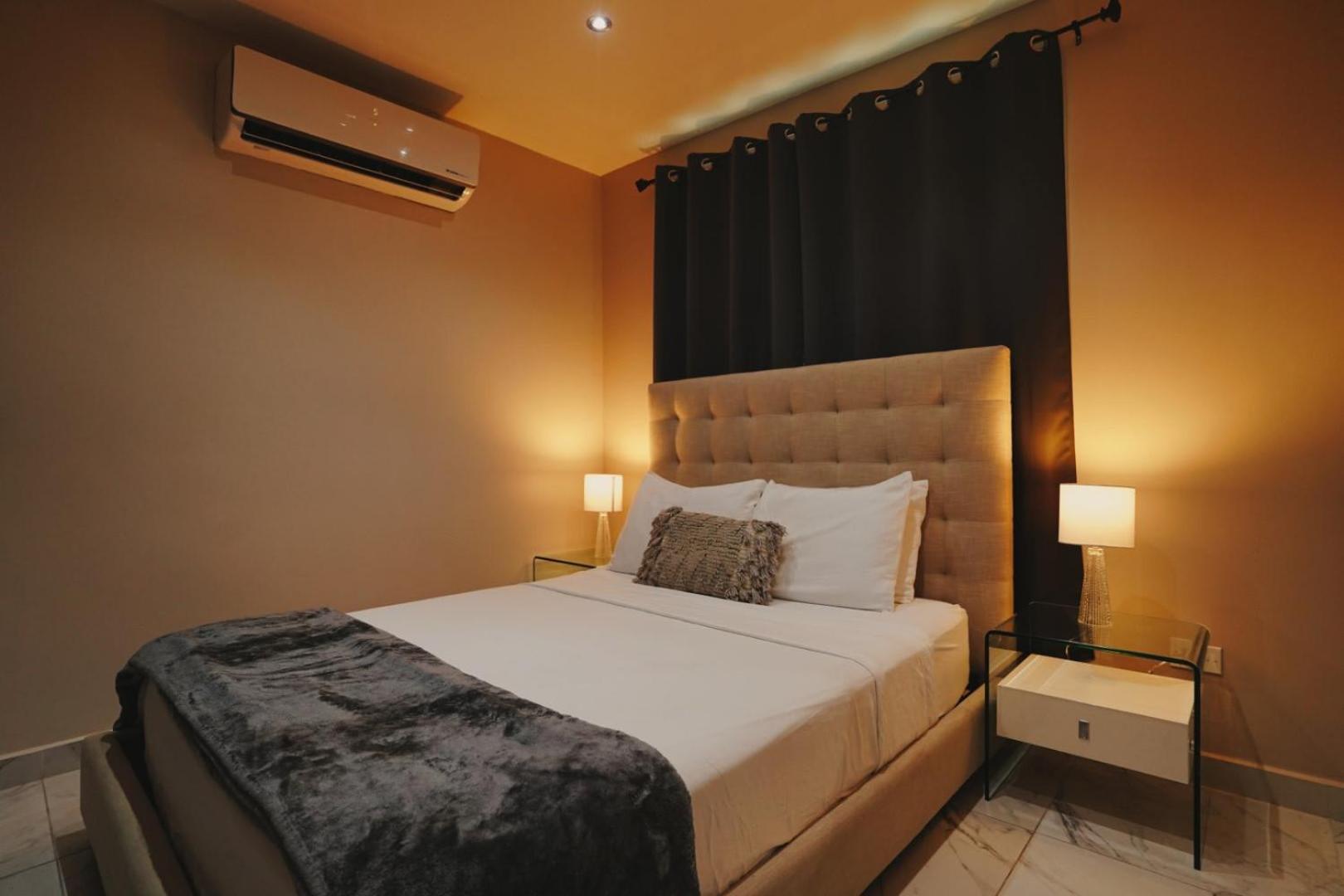 1120 Vieques By With Bear *