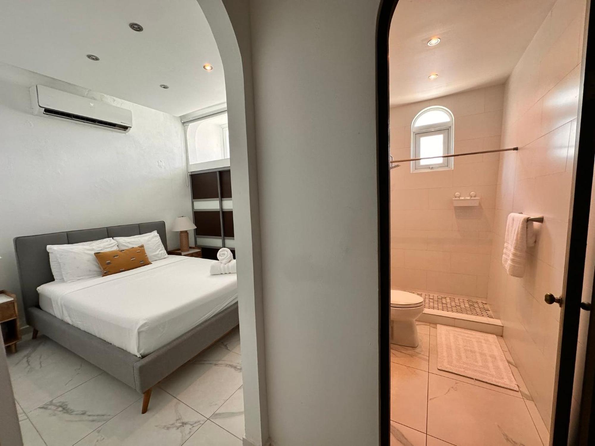 1120 Vieques By With Bear