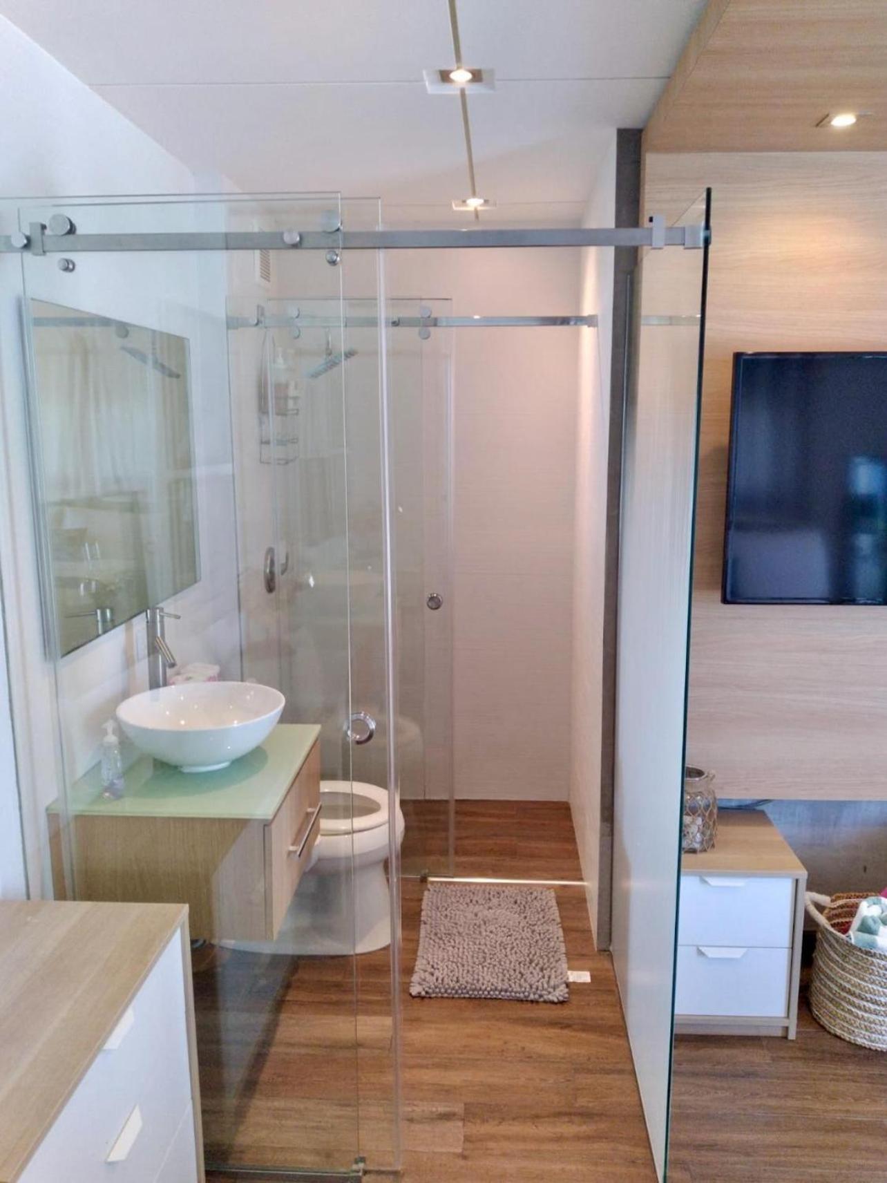Pr Front Penthouse A 604 * San Juan