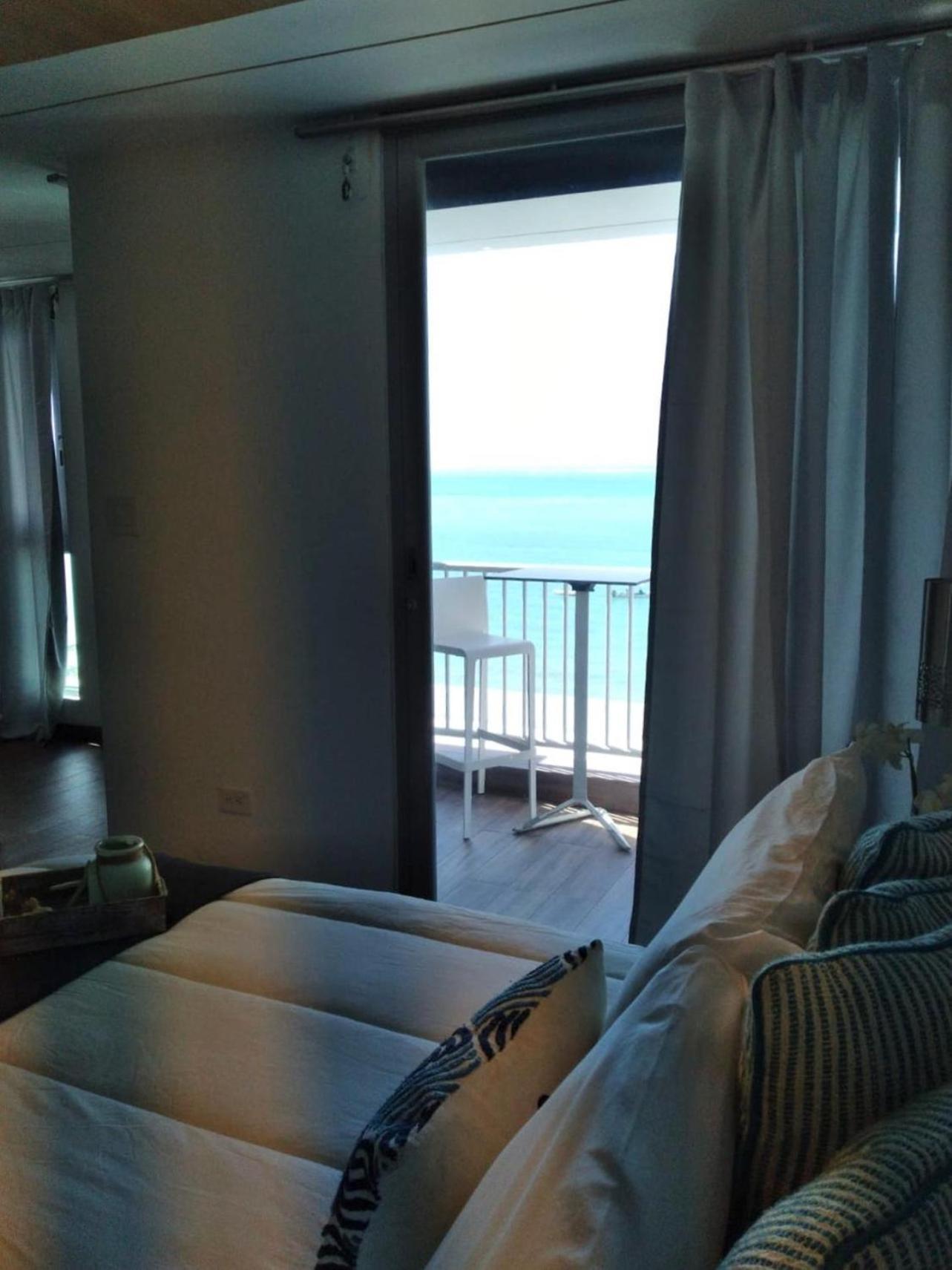Pr Front Penthouse A 604 *