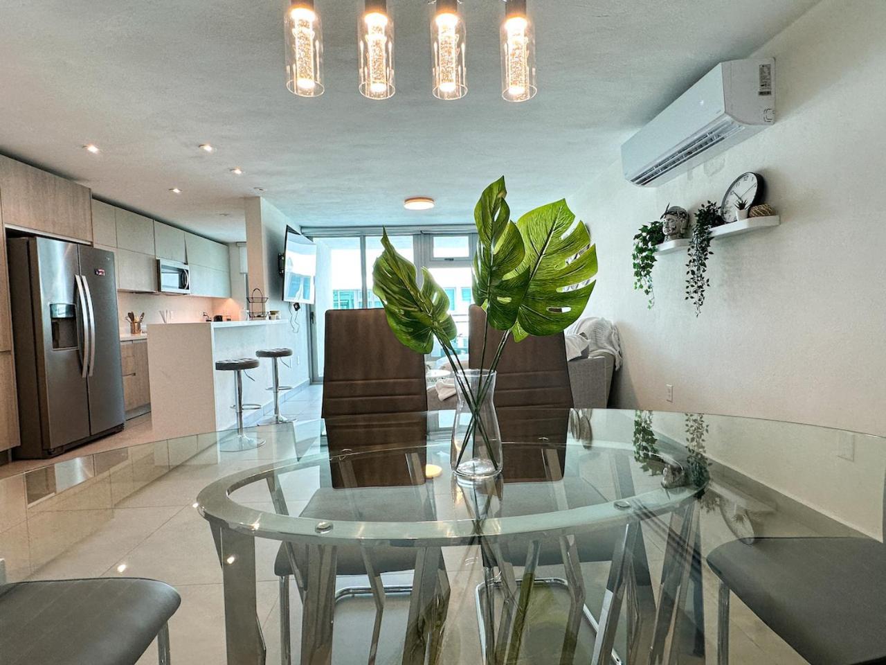 Luxury Apt - 2 Pools & Generator! *