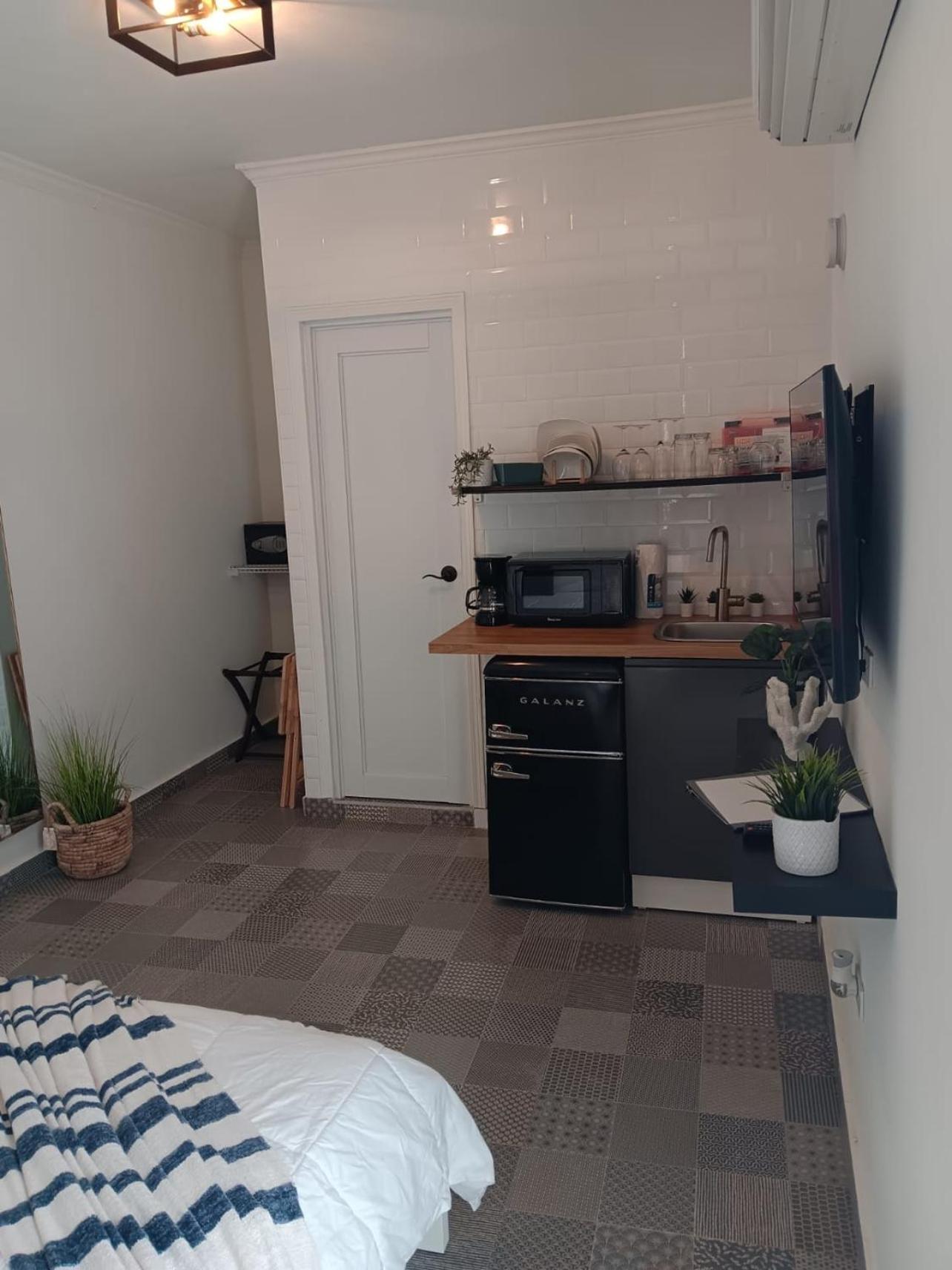 V7 Pr Cozy & Great Location Apartment