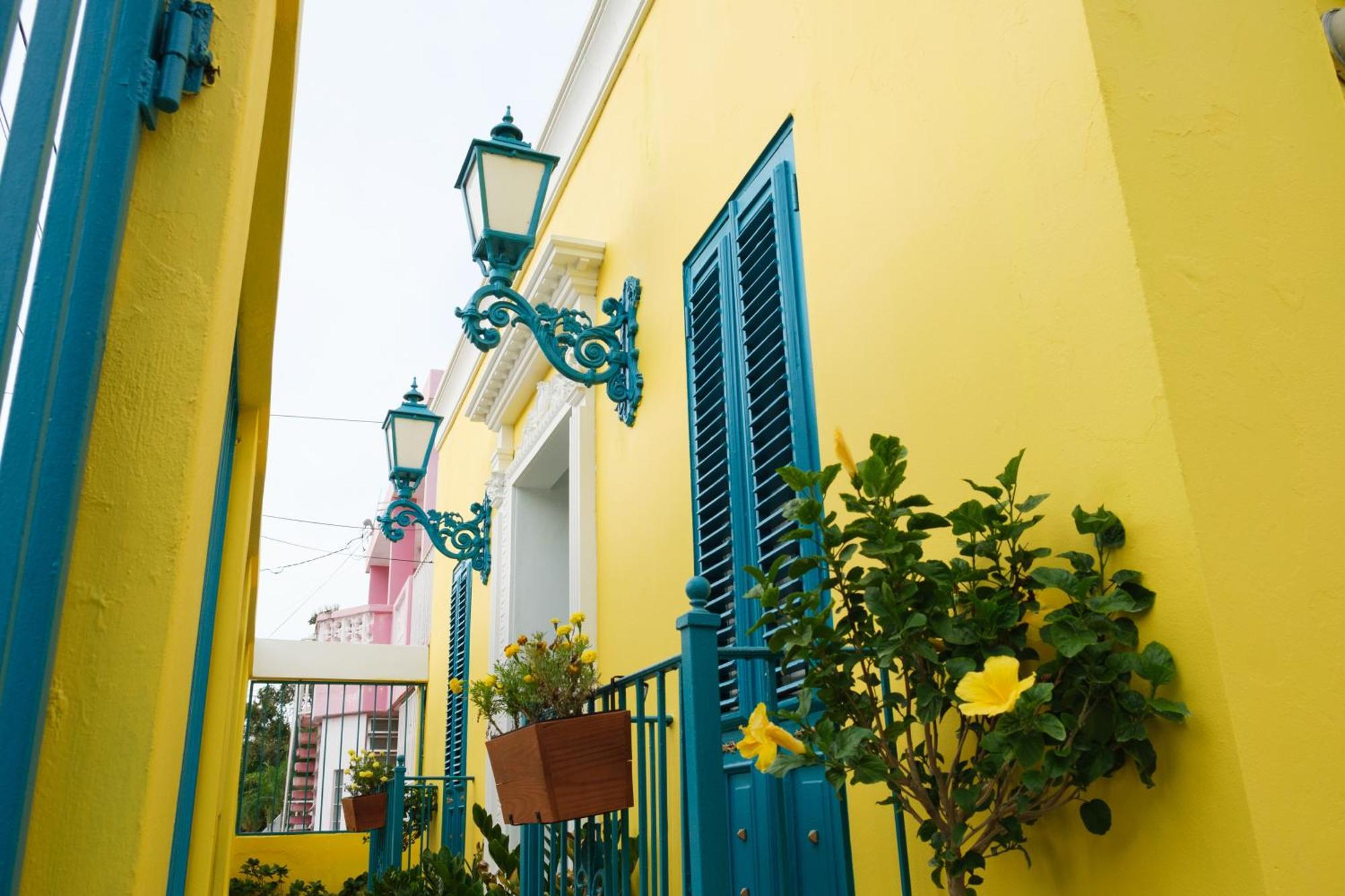 Casa Amarilla * San Juan