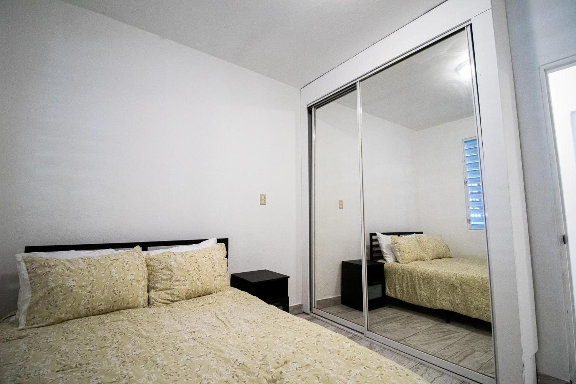 Entire Vacation In - Fits 10 Apartment