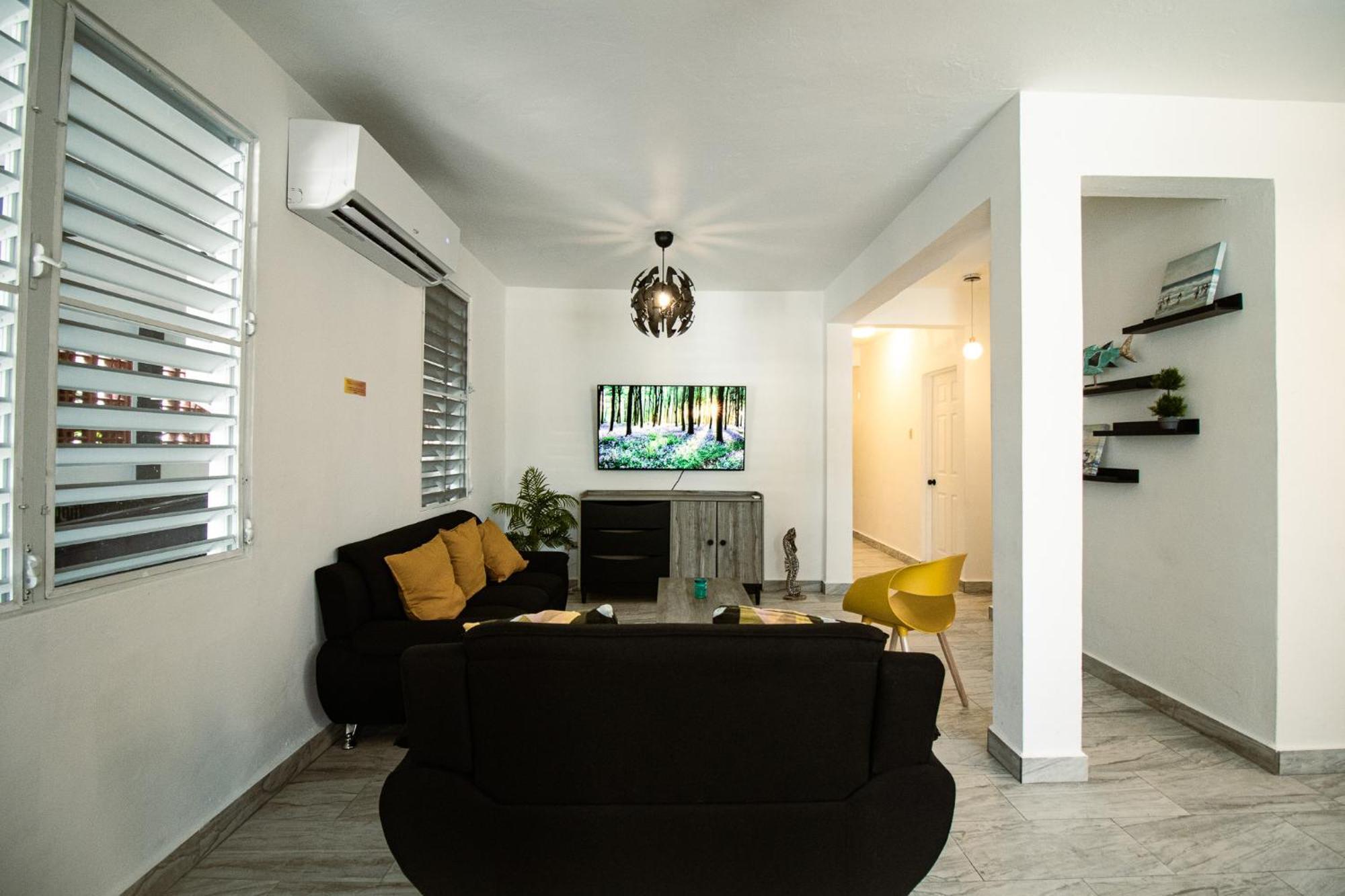 Apartment Entire Vacation In - Fits 10 San Juan