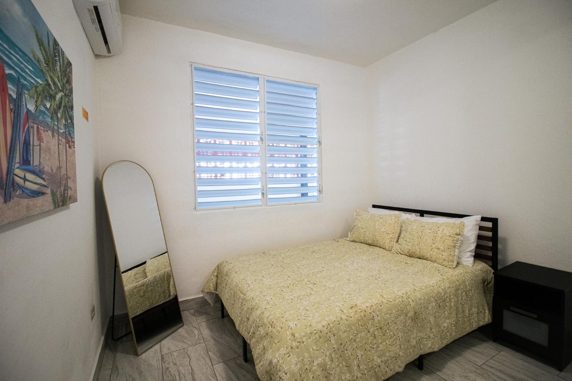 Entire Vacation In - Fits 10 Apartment *