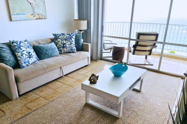 Apartment Luxury Beachfront With Pool And Beachview Balcony *