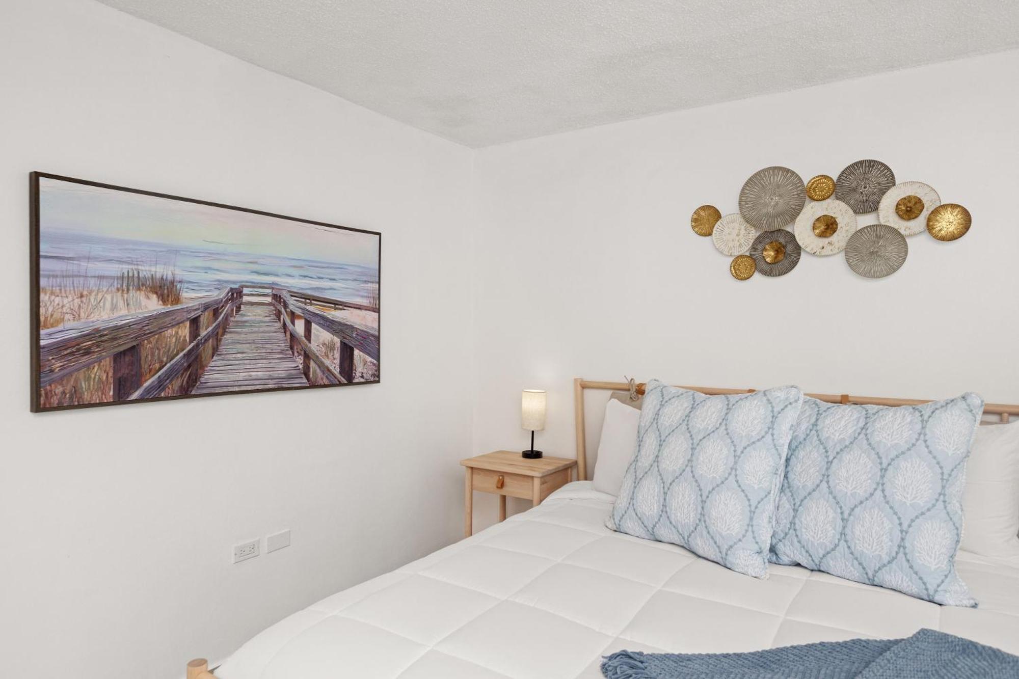 Otium Amazing Beachfront Getaway With Balcony Apartment *