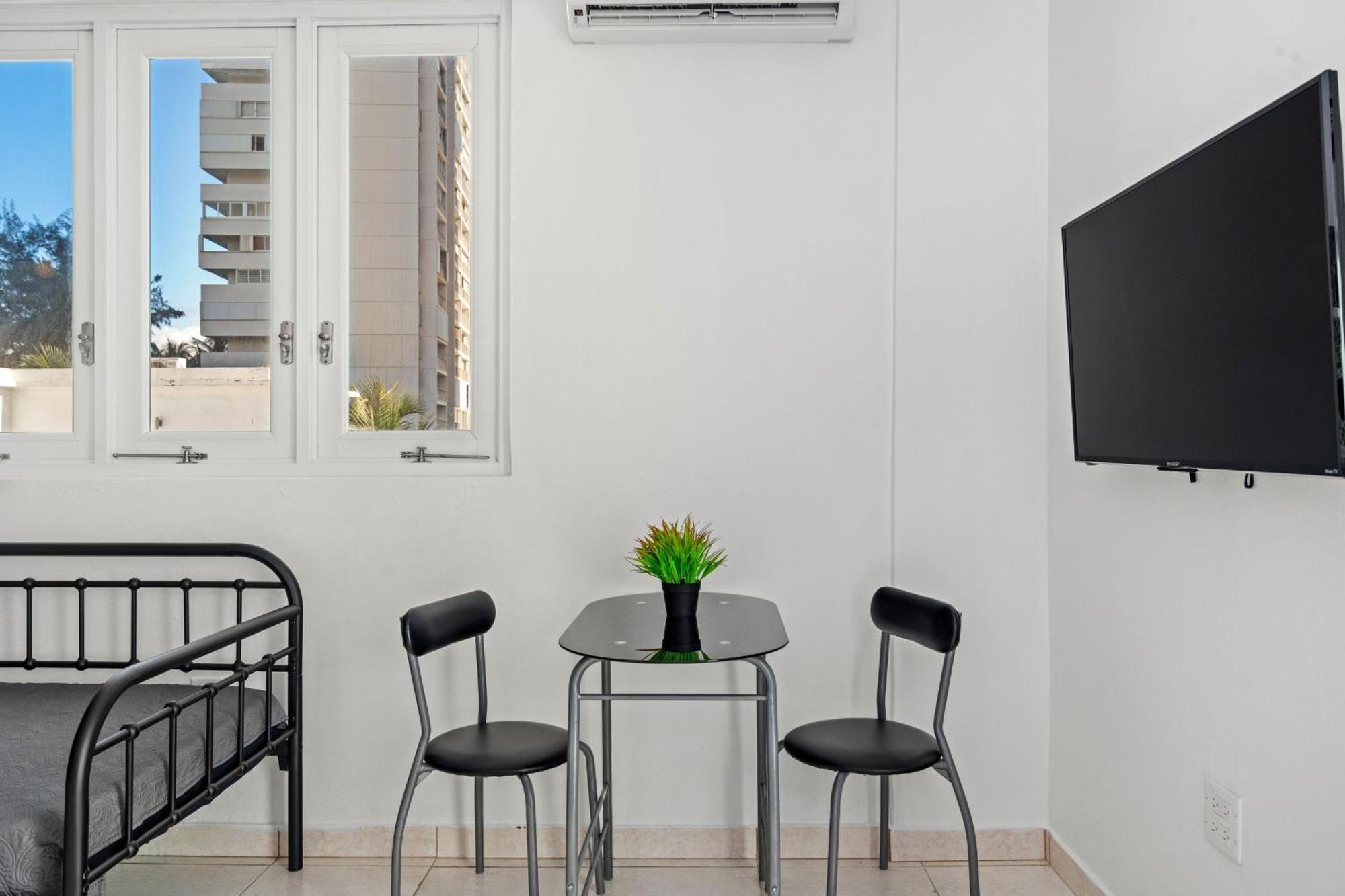 Apartment 1 Step From The Pool Pet Friendly San Juan