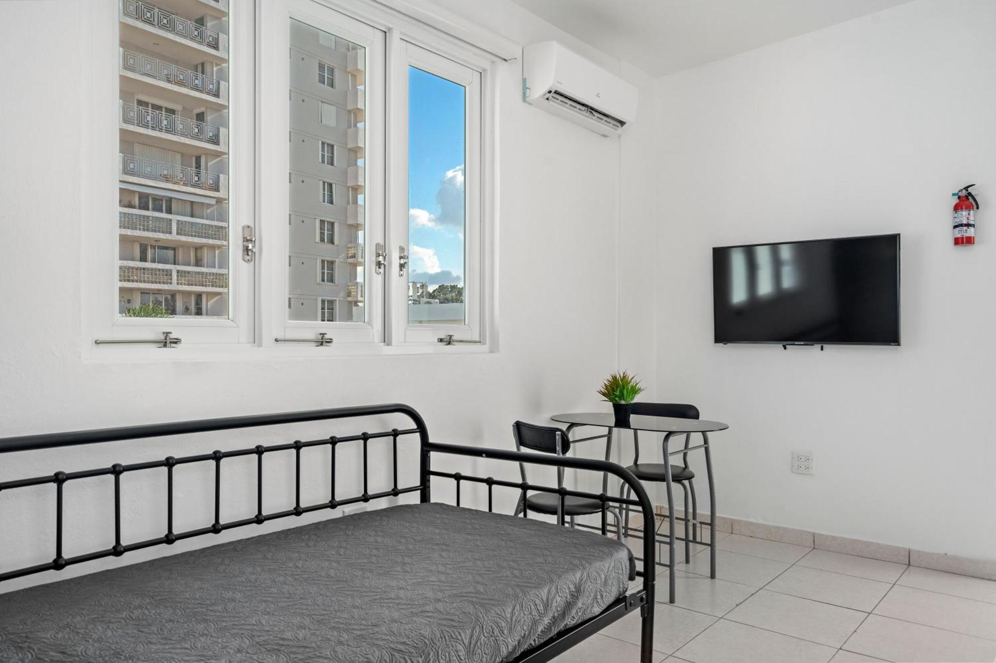 1 Step From The Pool Pet Friendly Apartment San Juan
