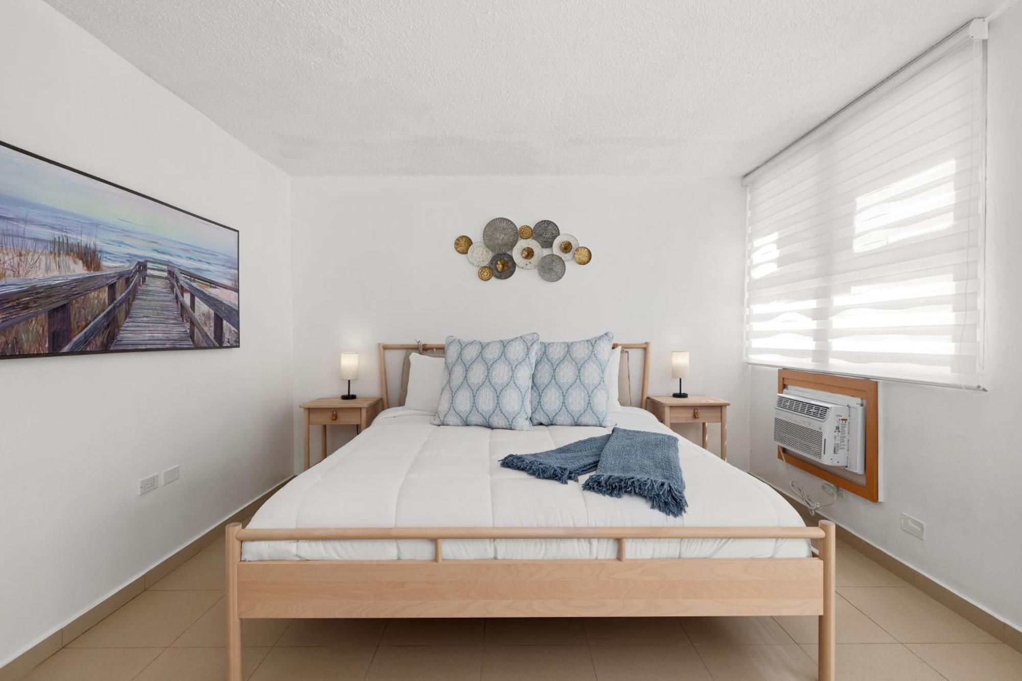 Otium Amazing Beachfront Getaway With Balcony Apartment San Juan