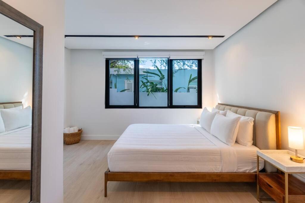 Emerald Haus 12bd 6bath Sleeps 26 People San Juan