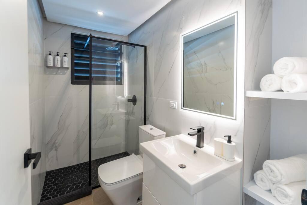 Emerald Haus 12bd 6bath Sleeps 26 People *