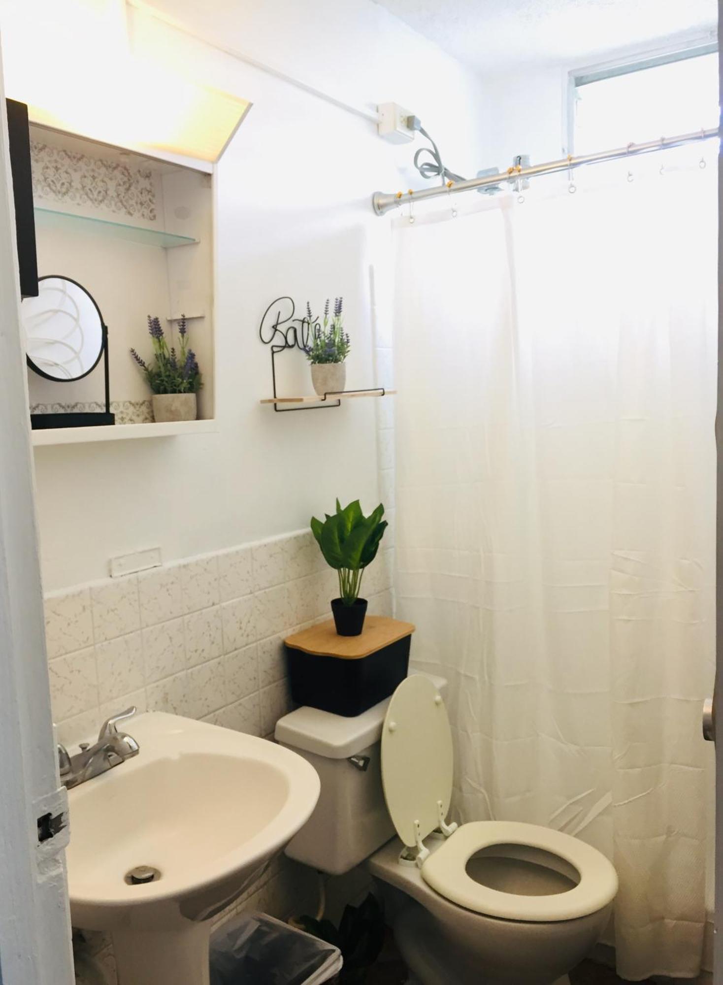 Bed & Breakfast Cozy For 4 At Metro Area *