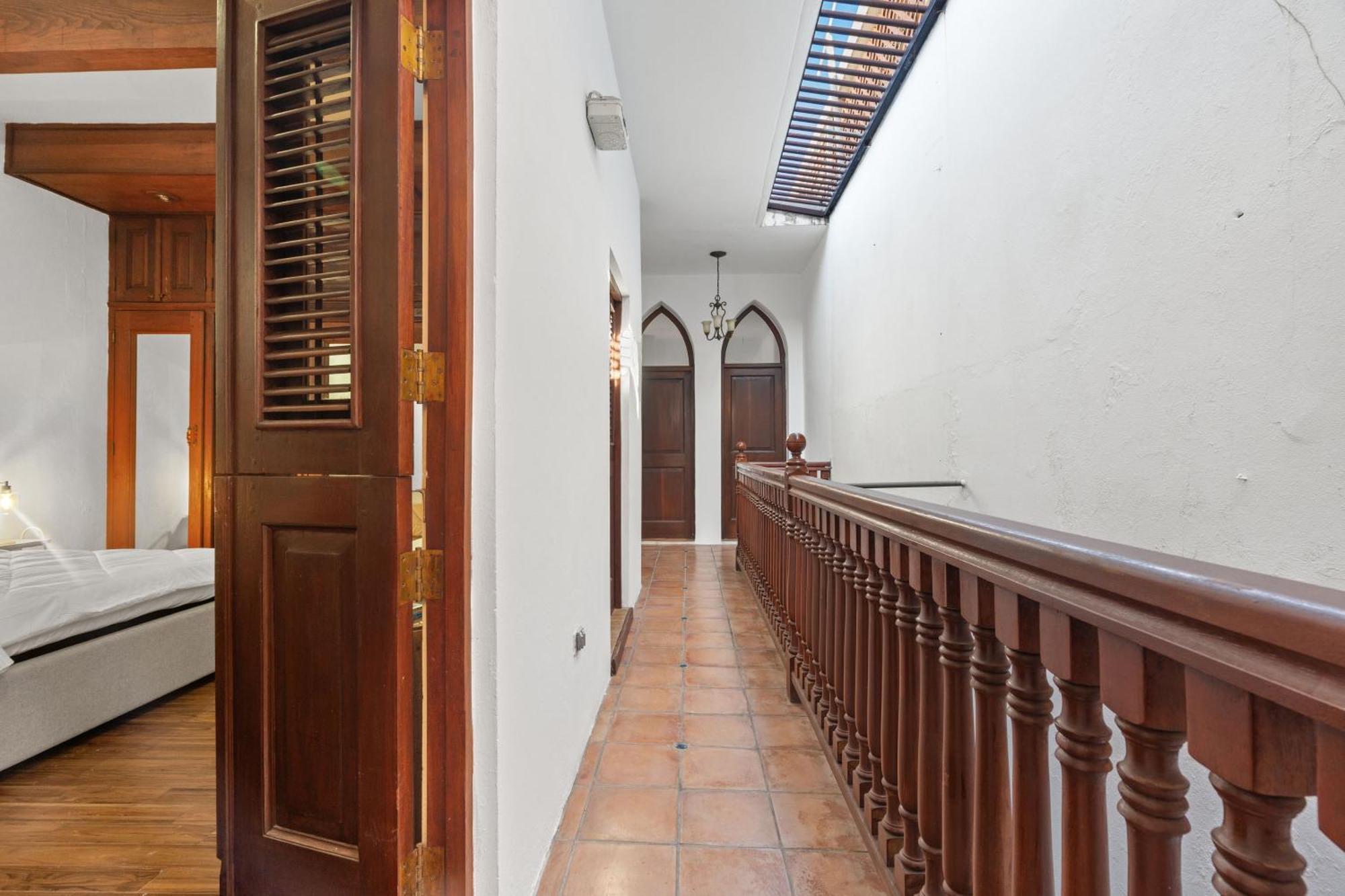 Otium With Terrace In Old Apartment