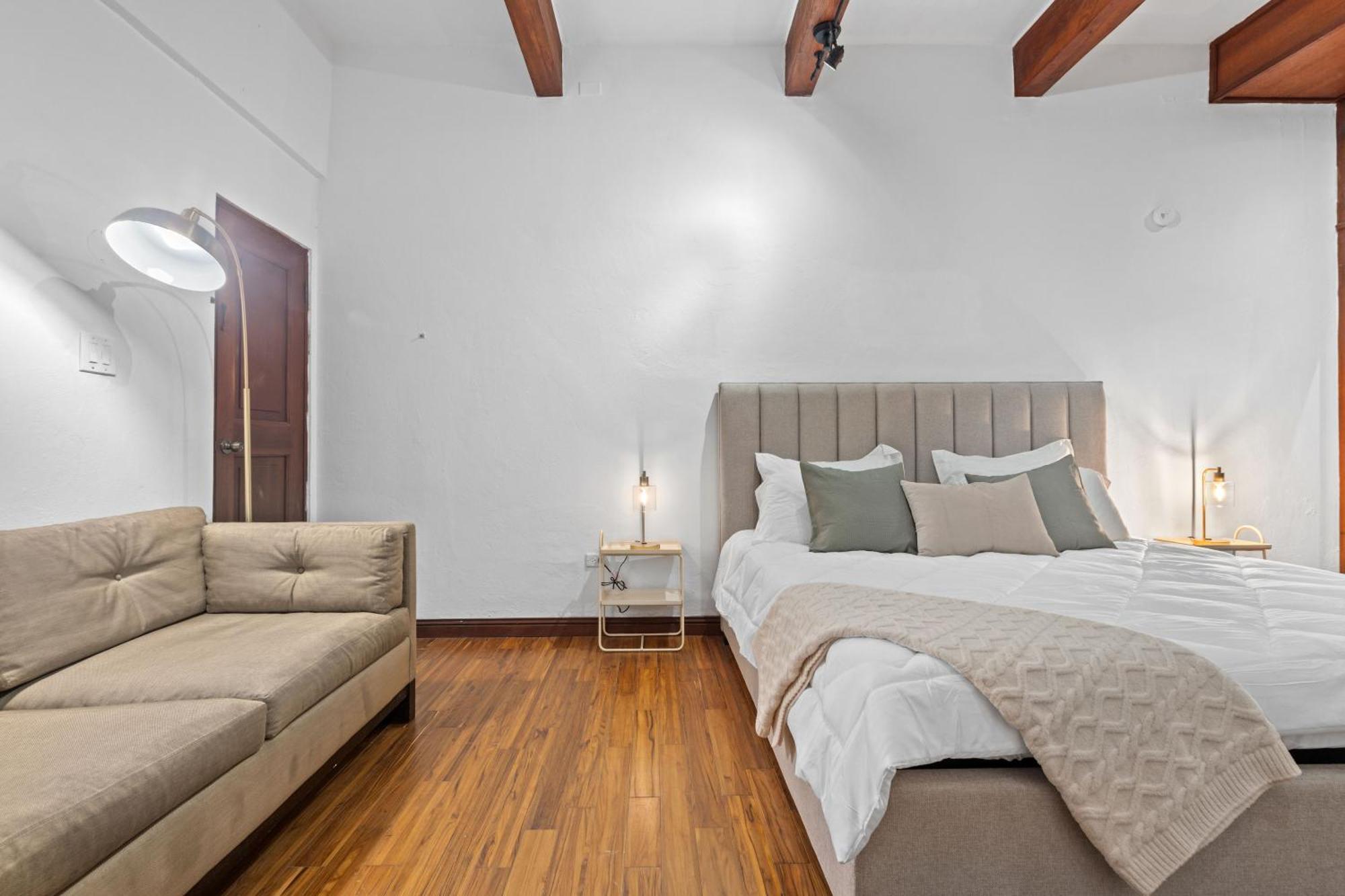 Apartment Otium With Terrace In Old